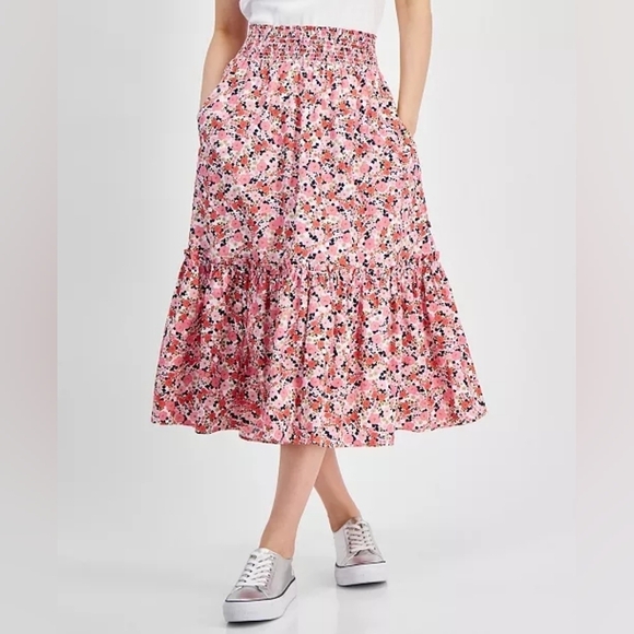 Tommy Hilfiger Dresses & Skirts - Tommy Hilfiger Santa Monica Smocked Ditsy Floral Skirt NWT, size Medium